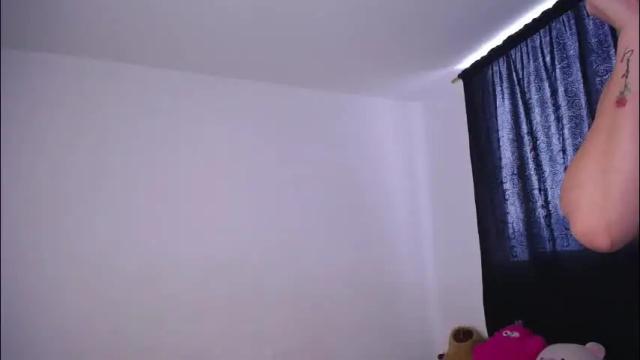 Image 10 of karina_santiago Stream on Chaturbate on 2 months ago