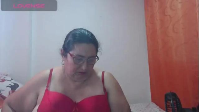 Image 6 of karina_turbay Stream on Chaturbate on 1 month ago
