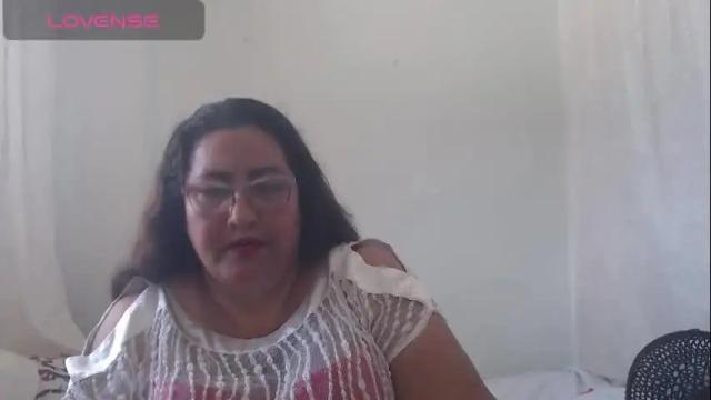 Image 4 of karina_turbay Stream on Chaturbate on 4 days ago