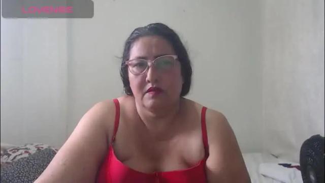 Image 6 of karina_turbay Stream on Chaturbate on 3 days ago