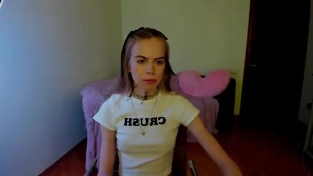 Thumbnail 1, karinaharperr's Stream at Chaturbate, 13 months ago