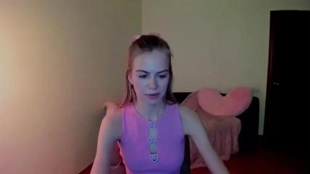 Image 10 of karinaharperr Stream on Chaturbate on 13 months ago
