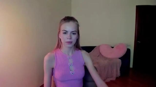 Image 12 of karinaharperr Stream on Chaturbate on 13 months ago