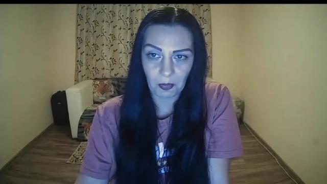 Image 4 of kariname Stream on Chaturbate on 21 months ago