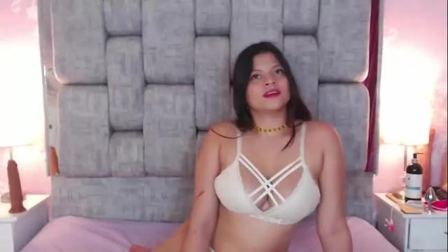 Image 11 of karinasimonz Stream on Chaturbate on 1 month ago