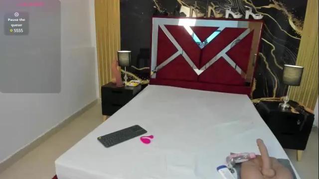 Image 8 of karinasimonz Stream on Chaturbate on 1 month ago