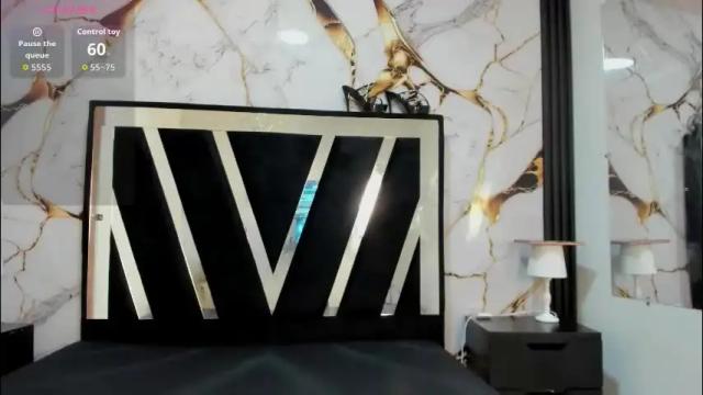 Image 12 of karinasimonz Stream on Chaturbate on 1 month ago