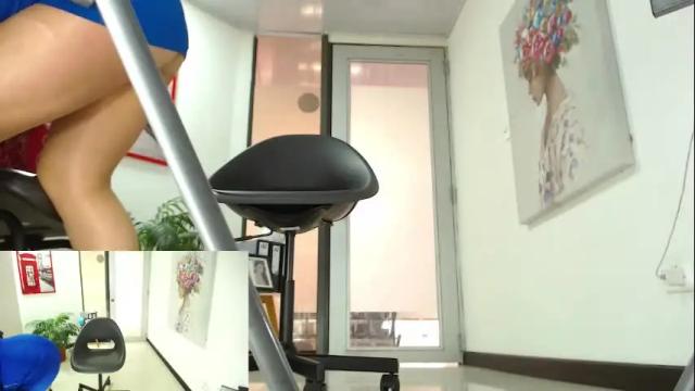 Image 10 of karinbellee Stream on Chaturbate on 1 month ago