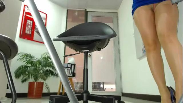 Image 12 of karinbellee Stream on Chaturbate on 1 month ago