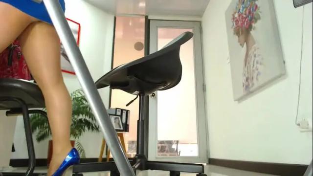 Image 7 of karinbellee Stream on Chaturbate on 1 month ago