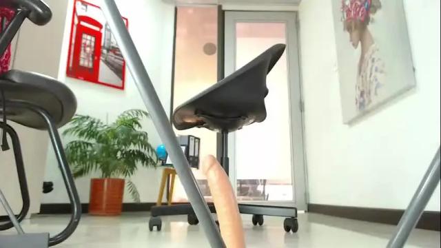 Image 8 of karinbellee Stream on Chaturbate on 3 days ago