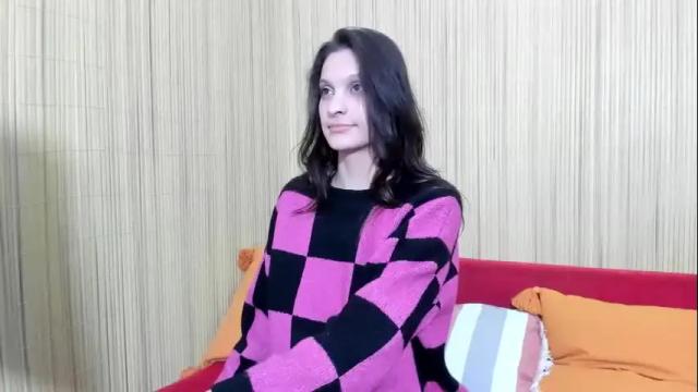 Image 8 of karinesquirt Stream on Chaturbate on 19 months ago