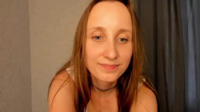 Image 4 of karissacharles Stream on Chaturbate on 17 months ago