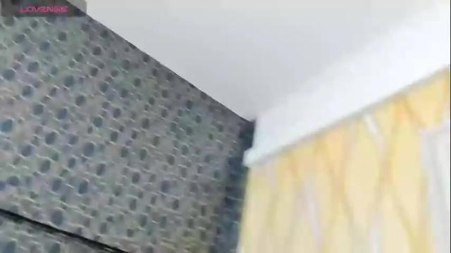 Image 8 of karissia_ Stream on Chaturbate on 17 days ago