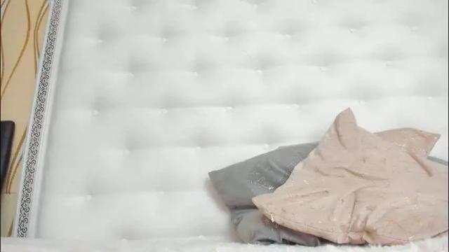 Image 8 of karissia_ Stream on Chaturbate on 1 month ago