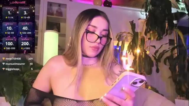 Image 11 of karla_bae Stream on Chaturbate on 21 days ago
