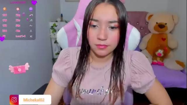 Image 7 of karla_cutee1 Stream on Chaturbate on 26 days ago