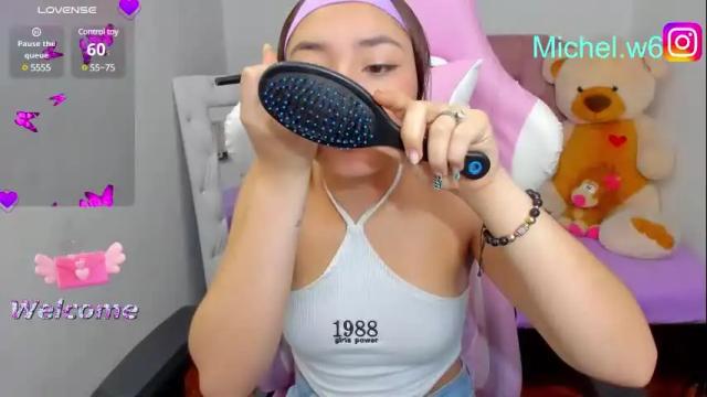 Image 2 of karla_cutee1 Stream on Chaturbate on 13 days ago