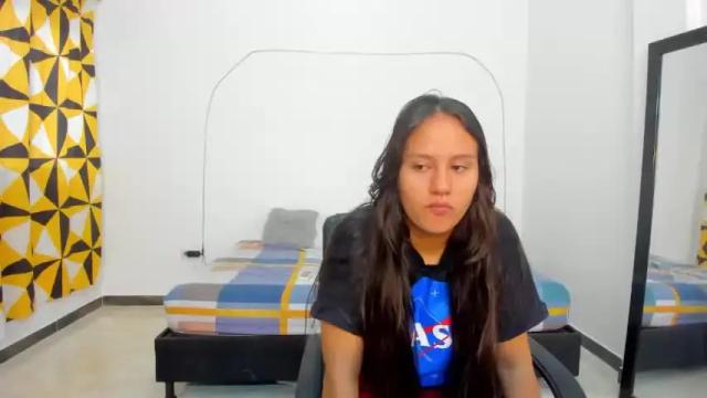 Image 2 of karla_ferrer69 Stream on Chaturbate on 20 months ago