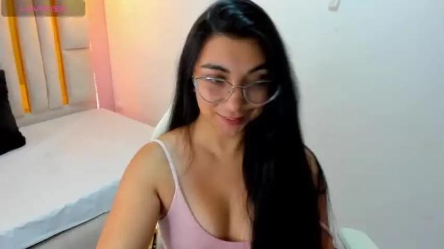 Image 11 of karla_hernandez Stream on Chaturbate on 12 months ago