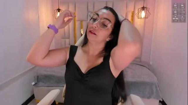 Image 10 of karla_hernandez Stream on Chaturbate on 1 month ago
