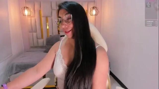 Image 6 of karla_hernandez Stream on Chaturbate on 1 month ago