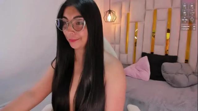 Image 3 of karla_hernandez Stream on Chaturbate on 1 month ago