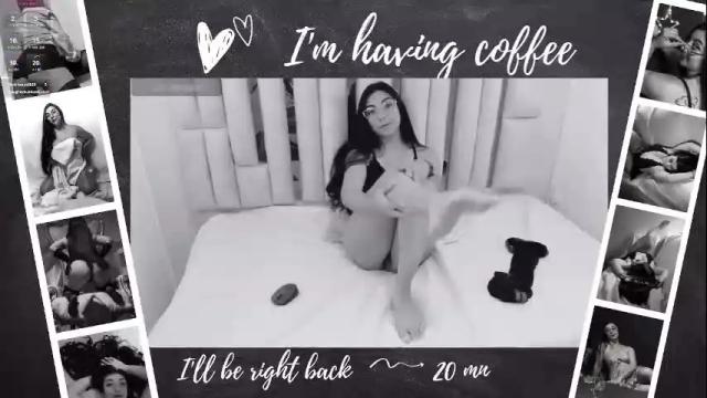 Image 4 of karla_hernandez Stream on Chaturbate on 16 days ago