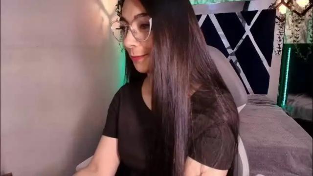 Image 2 of karla_hernandez Stream on Chaturbate on 1 month ago