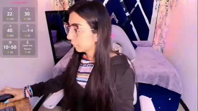 Image 3 of karla_hernandez Stream on Chaturbate on 22 days ago