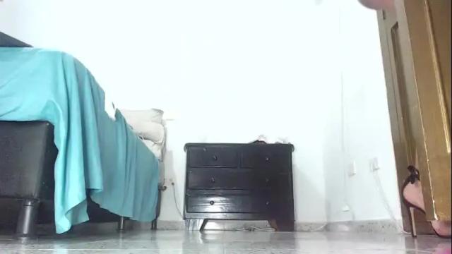 Image 3 of karla_kitten_ Stream on Chaturbate on 3 months ago