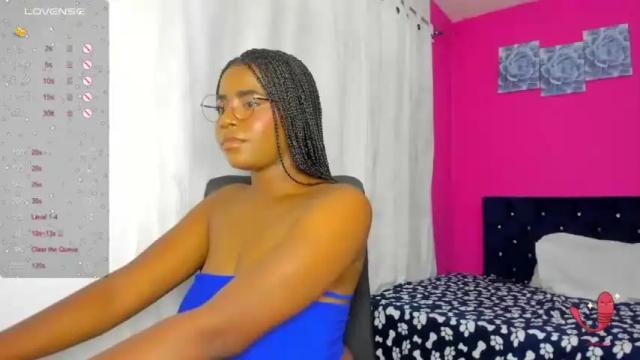 Image 4 of karla_team Stream on Chaturbate on 15 months ago