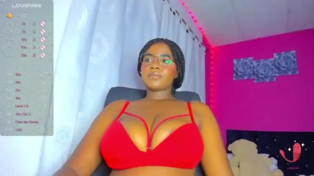 Image 4 of karla_team Stream on Chaturbate on 15 months ago