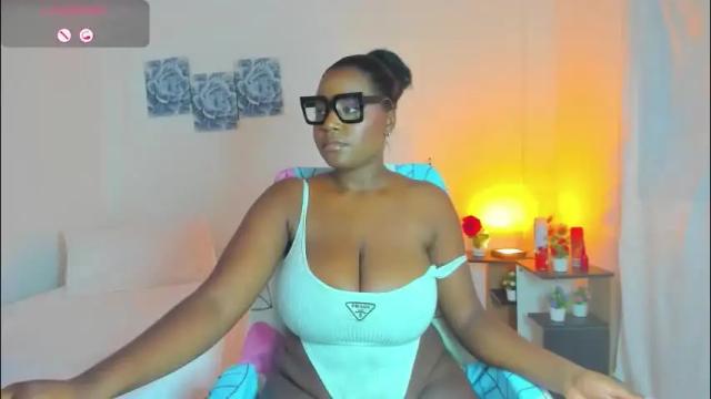 Image 11 of karla_team Stream on Chaturbate on 2 months ago