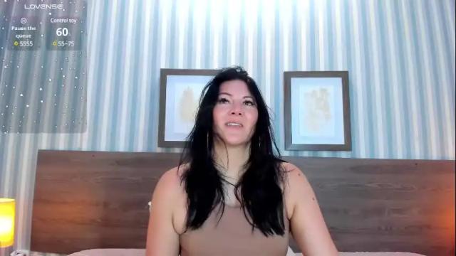 Image 6 of karla_valk Stream on Chaturbate on 2 months ago