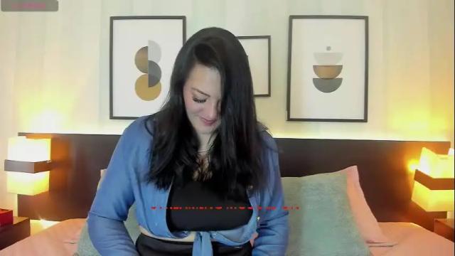 Image 2 of karla_valk Stream on Chaturbate on 1 month ago