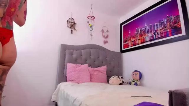 Image 3 of karlaa_oz Stream on Chaturbate on 2 months ago