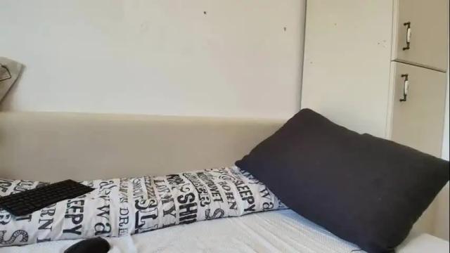 Image 4 of karladreamssex Stream on Chaturbate on 1 month ago