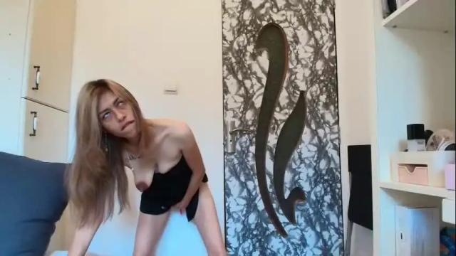 Image 6 of karladreamssex Stream on Chaturbate on 2 days ago