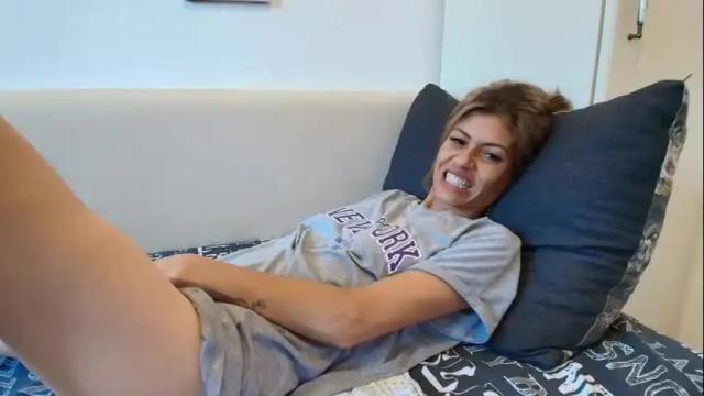 Image 4 of karladreamssex Stream on Chaturbate on 1 month ago