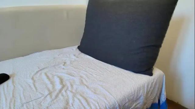 Image 8 of karladreamssex Stream on Chaturbate on 16 days ago