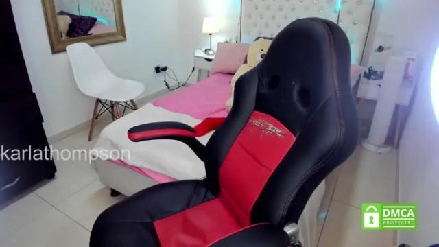 Image 8 of karlathompson Stream on Chaturbate on 16 months ago