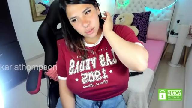 Image 11 of karlathompson Stream on Chaturbate on 15 months ago