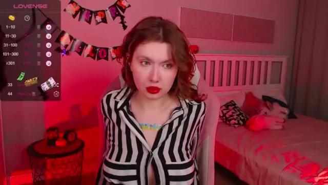 Image 3 of karlie_klossss Stream on Chaturbate on 19 months ago