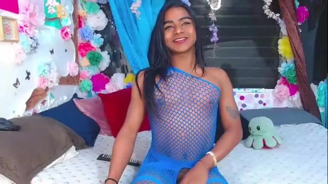 Image 3 of karly_coffe Stream on Chaturbate on 25 days ago