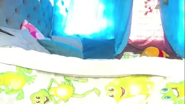 Image 4 of karly_coffe Stream on Chaturbate on 1 month ago