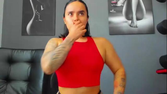 Image 10 of karlyjons_ Stream on Chaturbate on 1 month ago