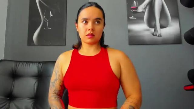 Image 3 of karlyjons_ Stream on Chaturbate on 1 month ago