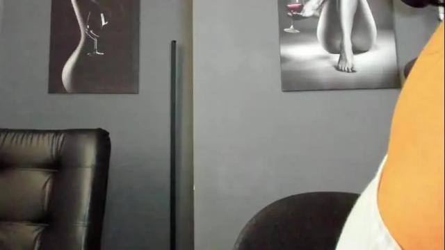 Image 10 of karlyjons_ Stream on Chaturbate on 25 days ago