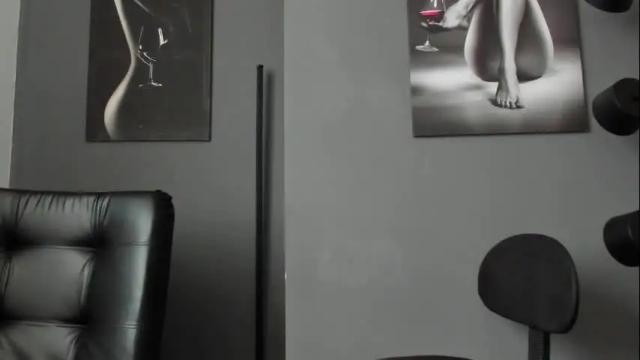 Image 6 of karlyjons_ Stream on Chaturbate on 14 days ago